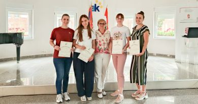 Kollégistáink átvették a nyelvtudást igazoló tanúsítványokat